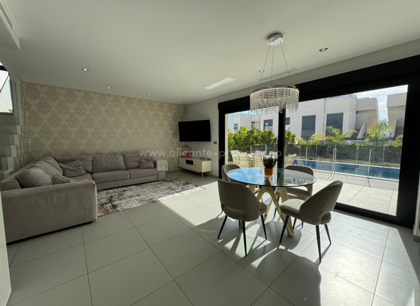 Villa in Pueblo Bravo