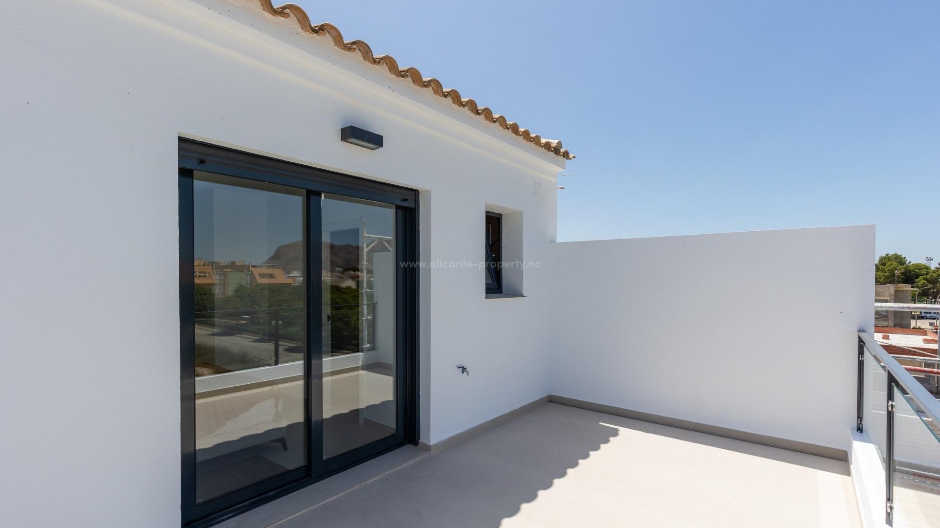 Villa in pueblo