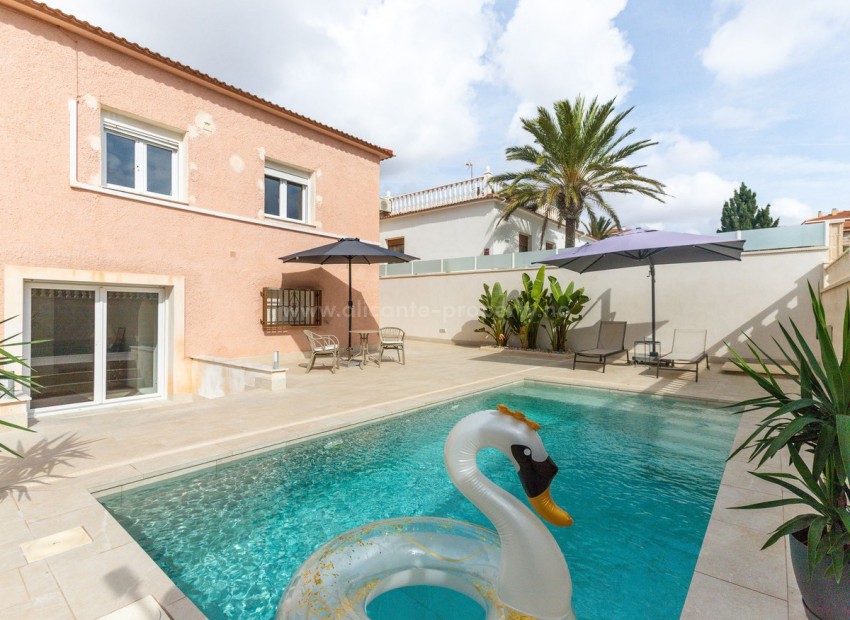 Villa in Punta Prima