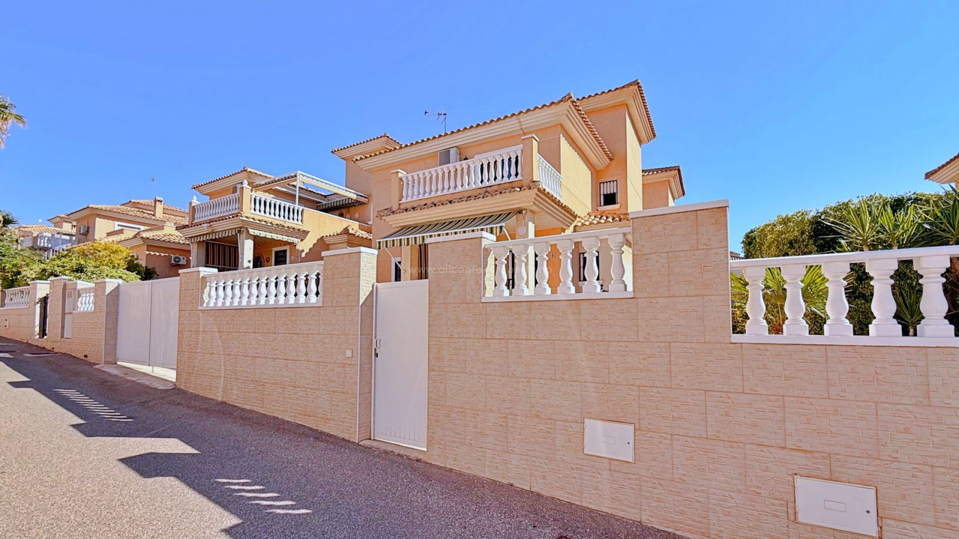 Villa in Royal Park