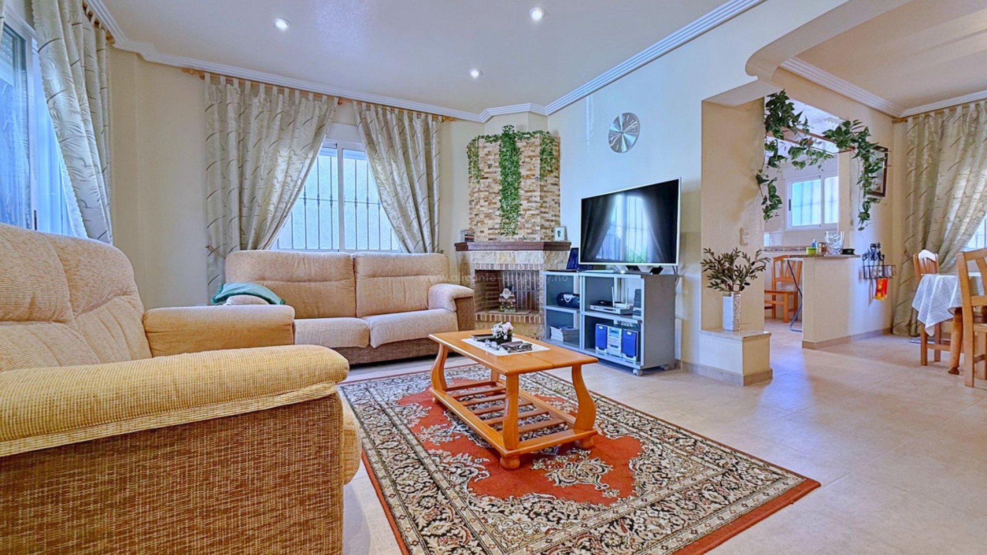 Villa in Royal Park
