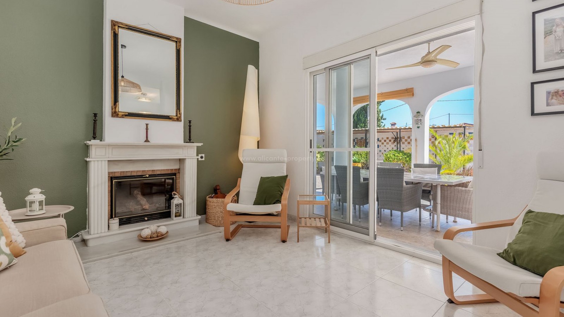 Villa in San Juan de Alicante Centro