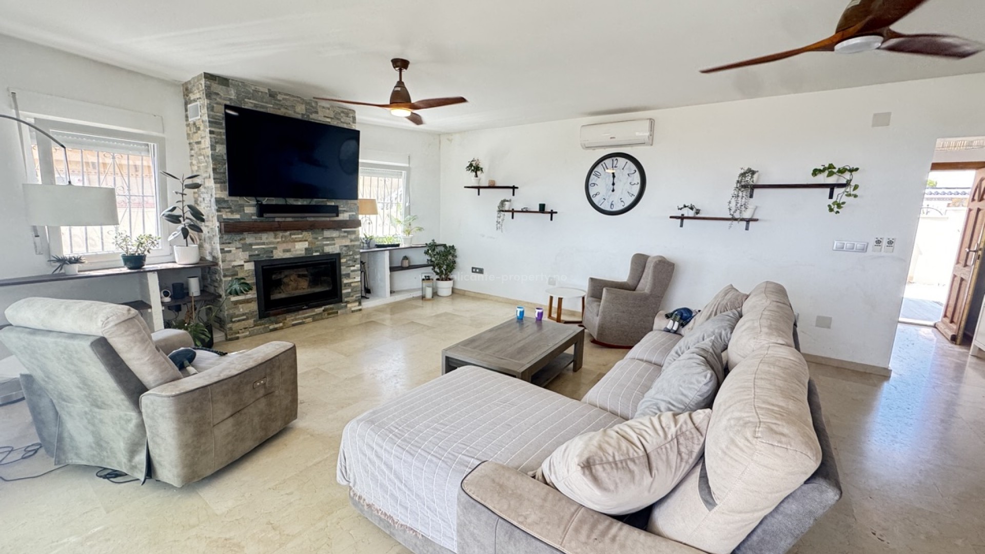 Villa in San Miguel de Salinas