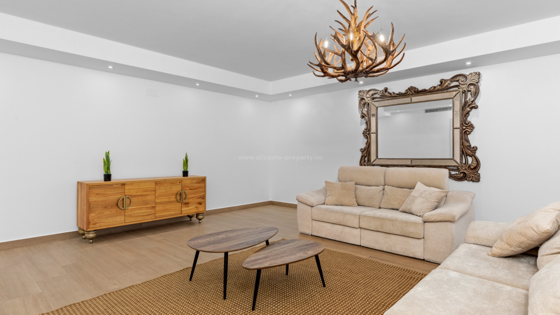 Villa in San Miguel de Salinas