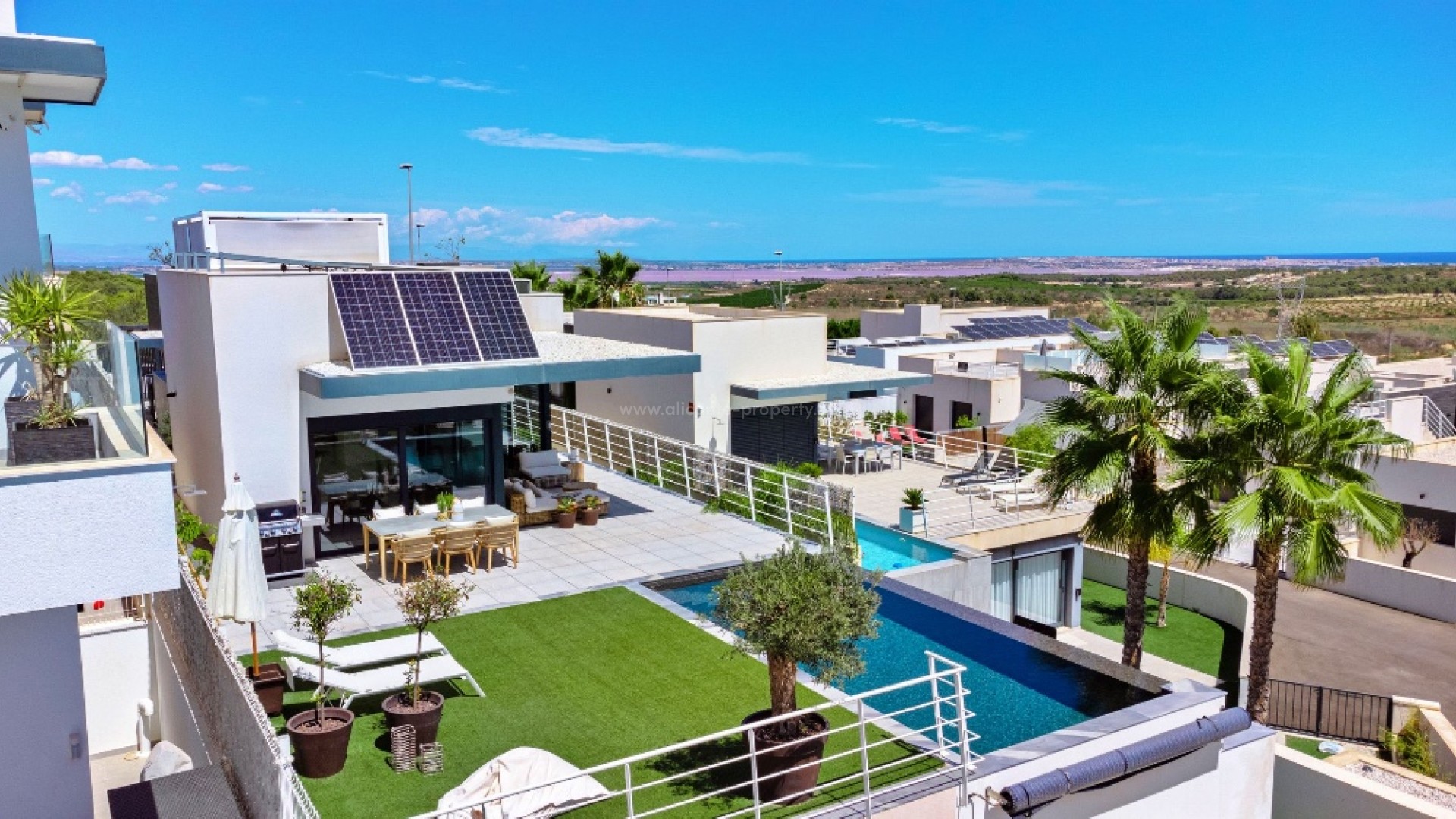 Villa in San Miguel de Salinas