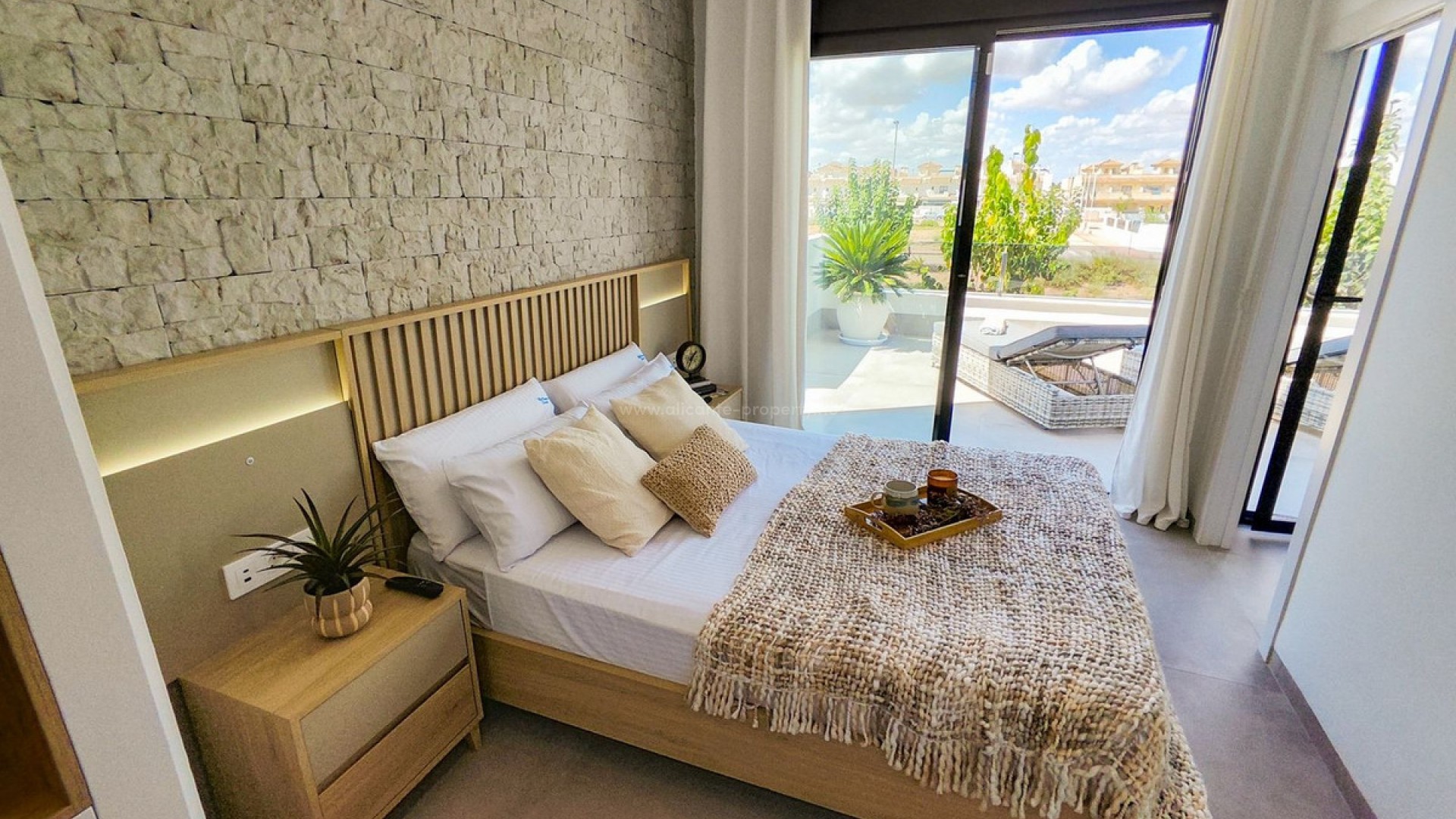 Villa in Santiago de la Ribera