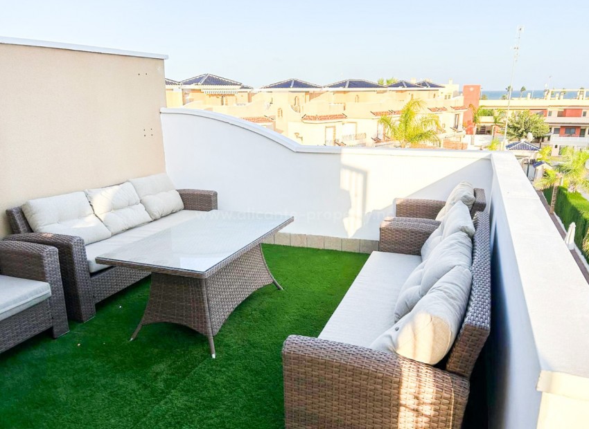 Villa in Torre De La Horadada