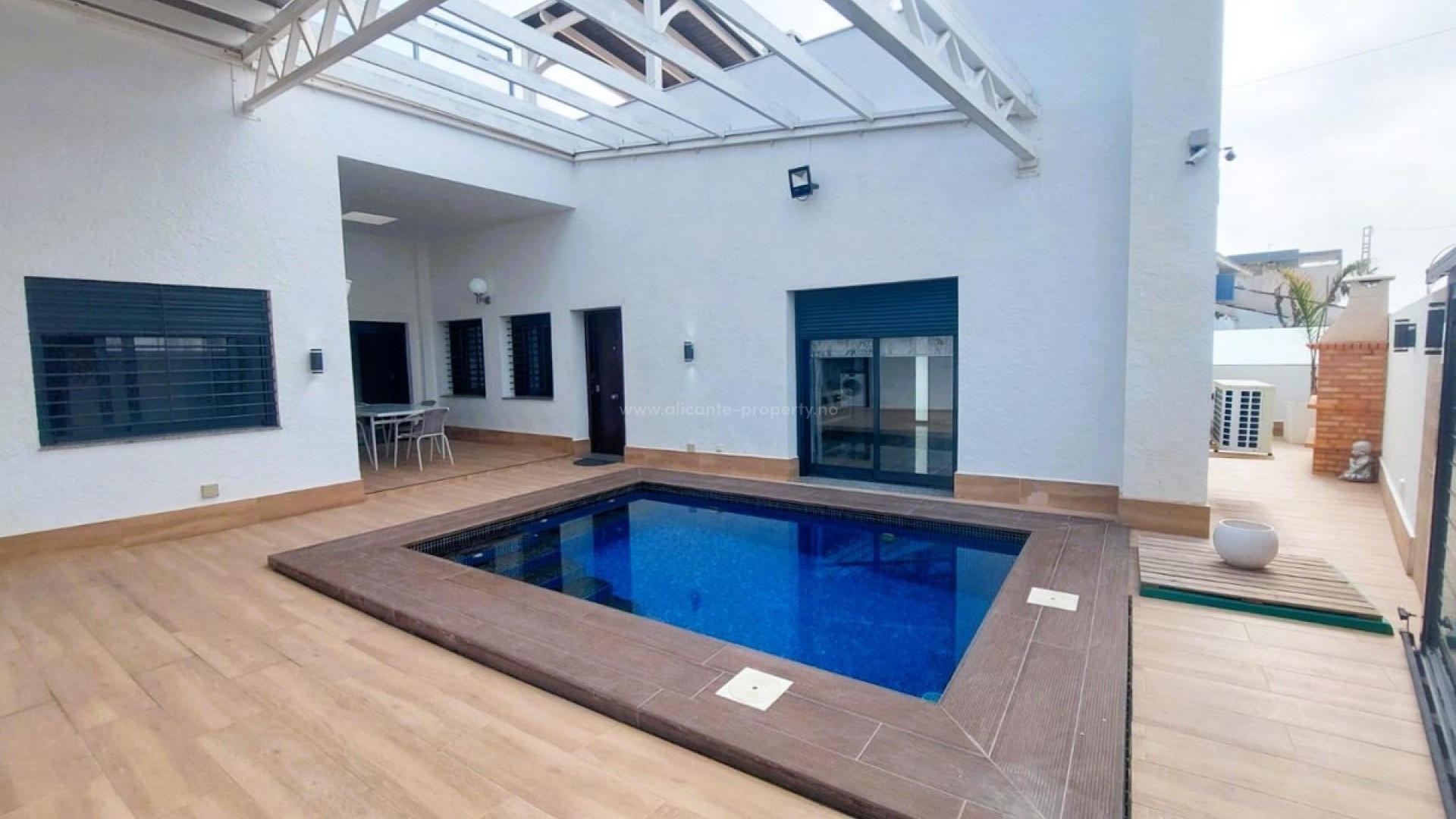 Villa in Torre De La Horadada