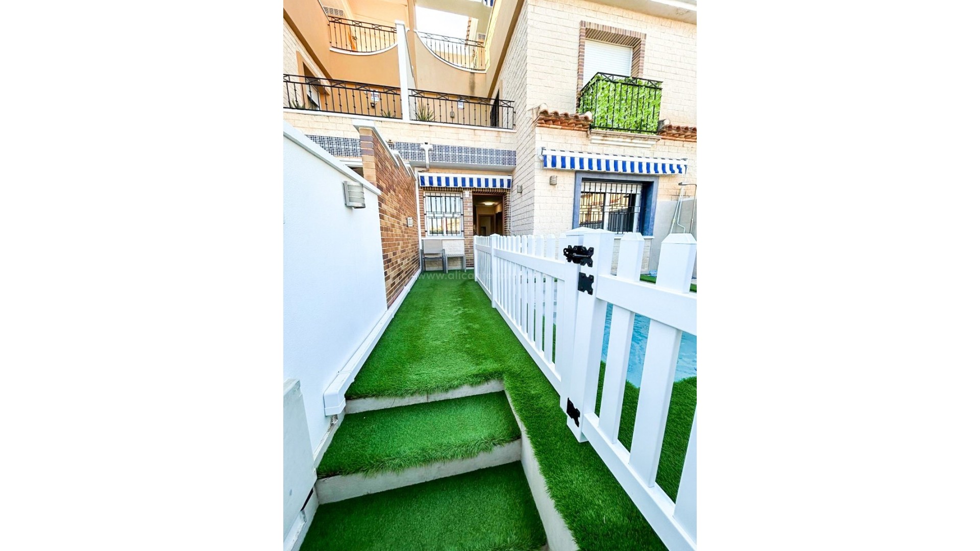 Villa in Torre De La Horadada