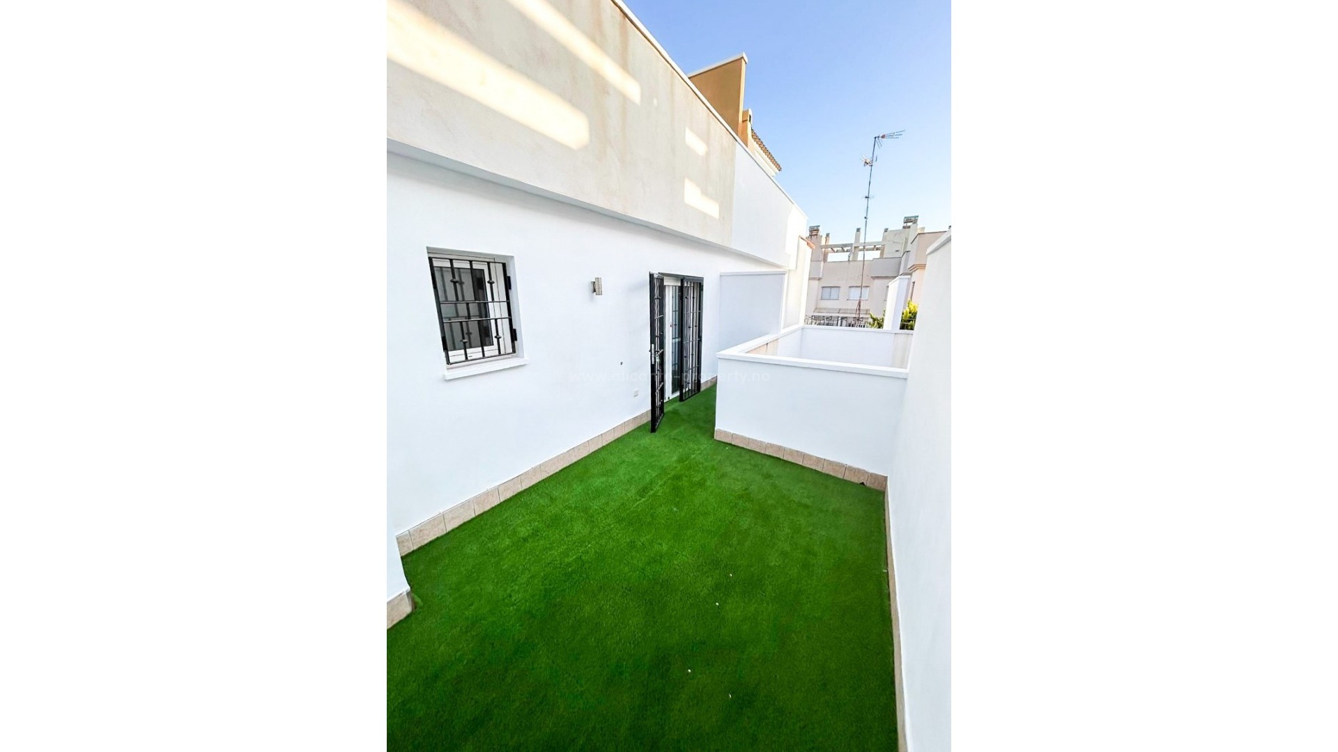 Villa in Torre De La Horadada