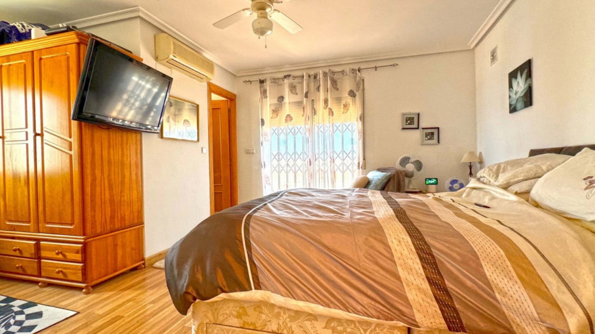 Villa in Torrevieja Centro