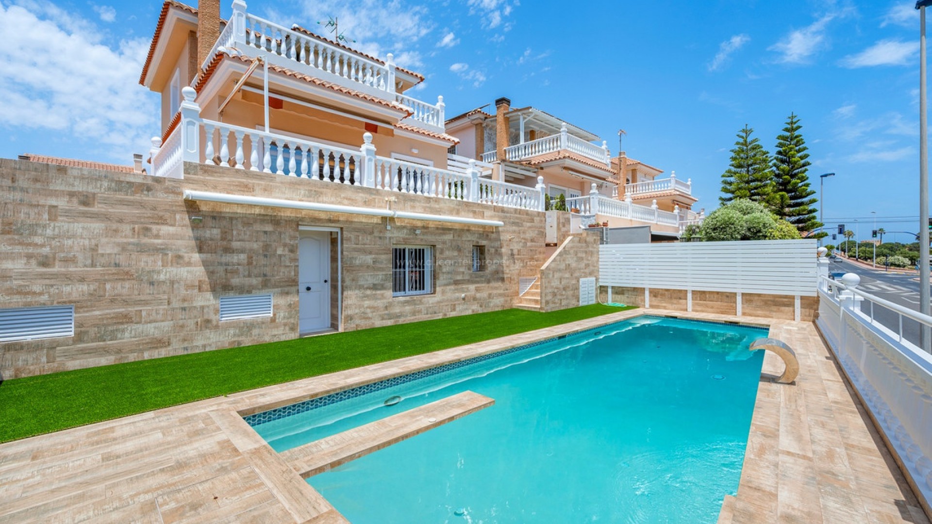 Villa in Torrevieja Centro