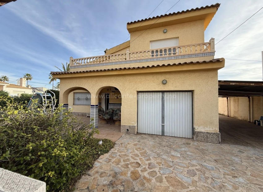 Villa in Torrevieja Centro