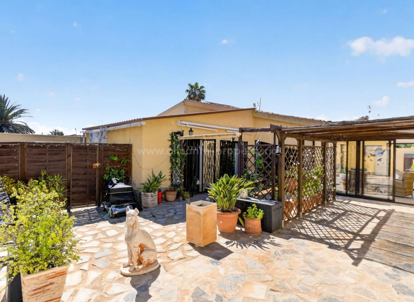 Villa in Torrevieja Centro