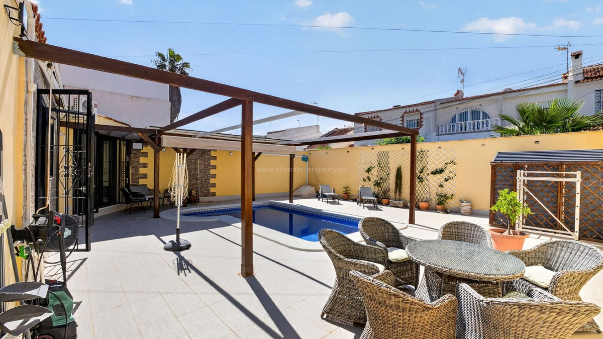 Villa in Torrevieja Centro