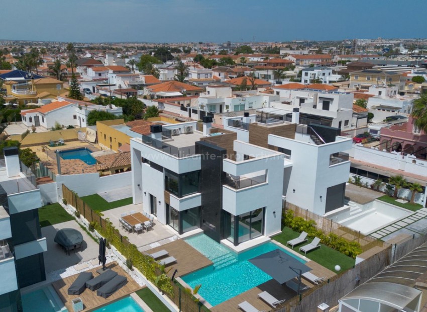 Villa in Torrevieja Centro