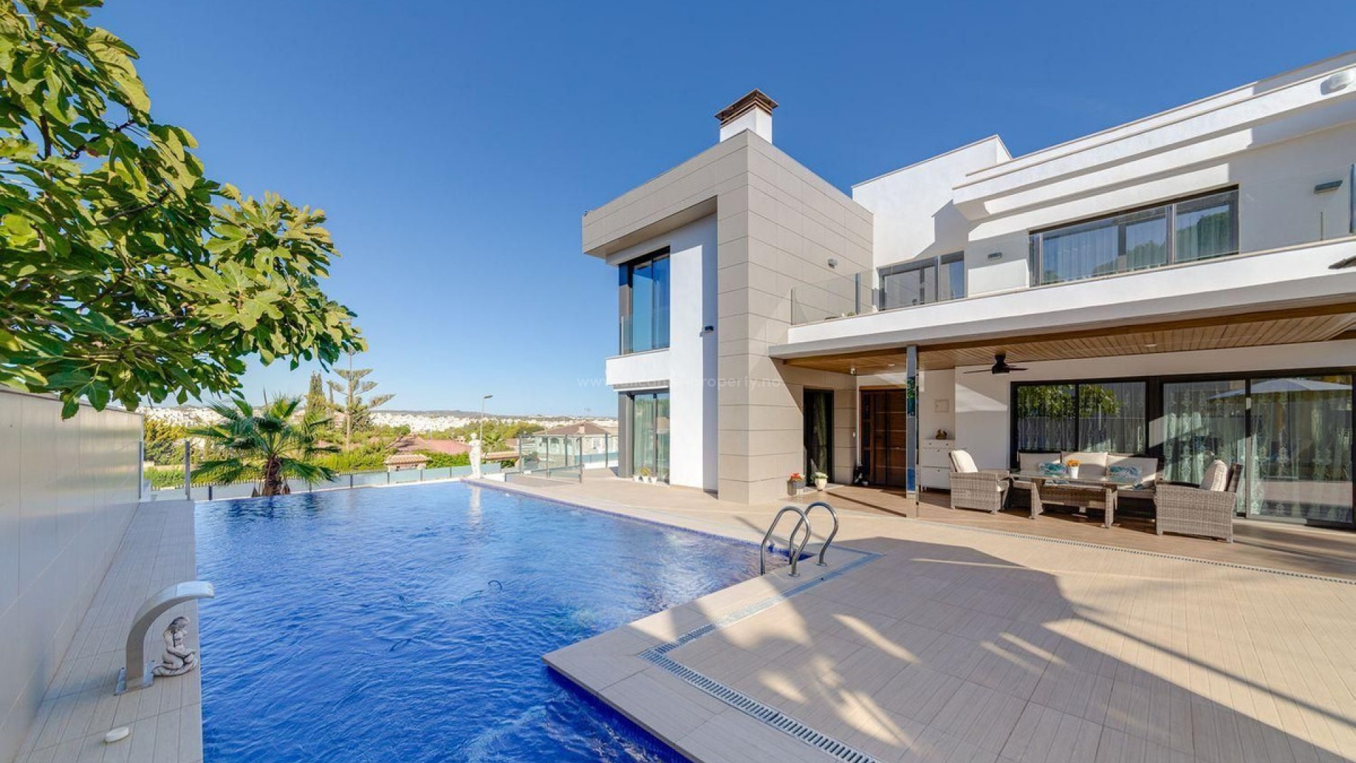 Villa in Torrevieja Centro