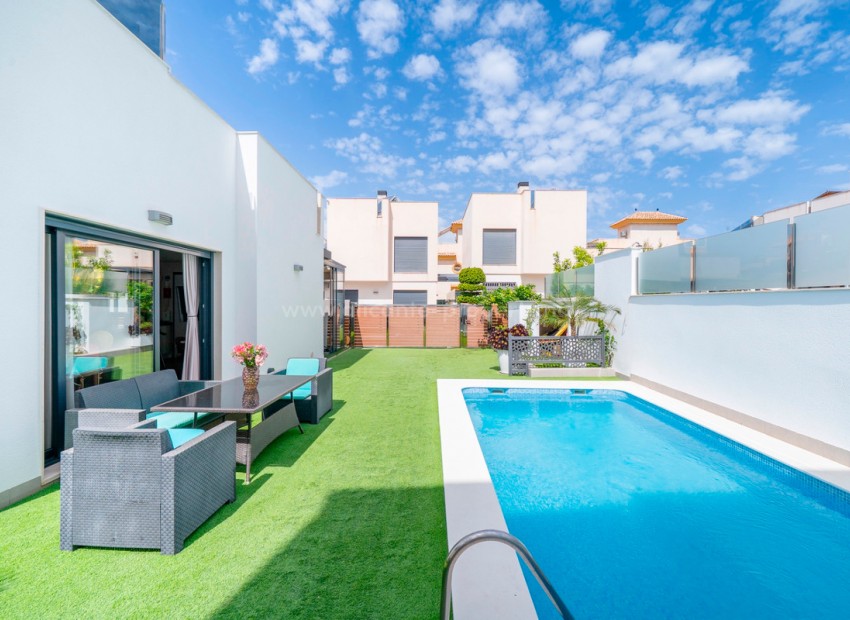 Villa in Torrevieja Centro