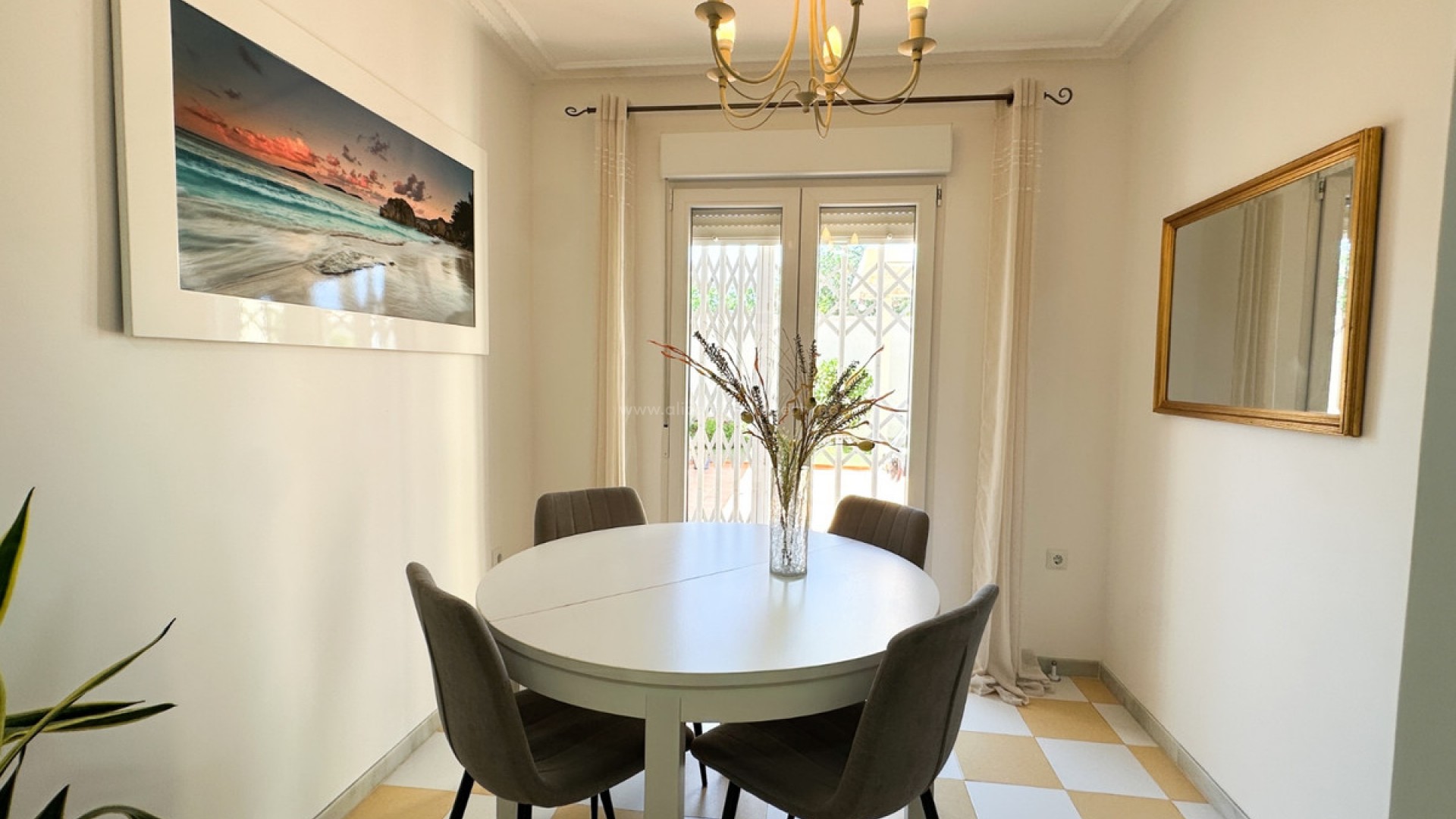 Villa in Torrevieja Centro