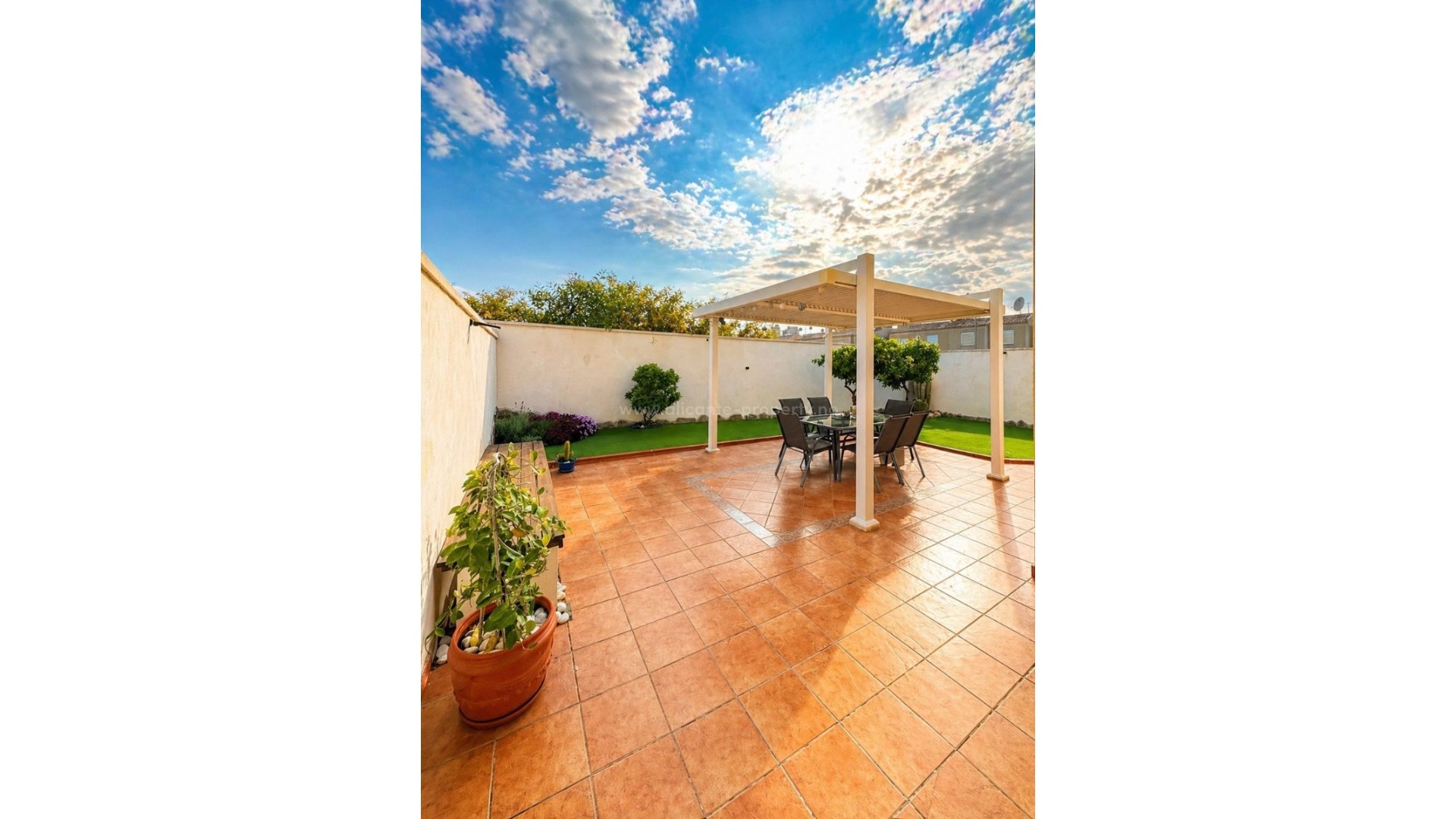 Villa in Torrevieja Centro