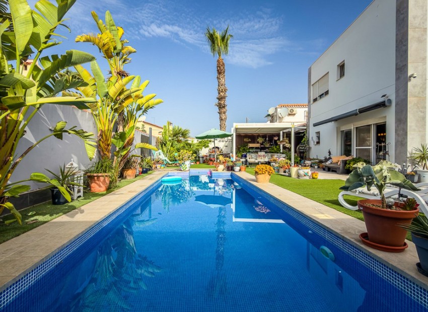 Villa in Torrevieja Centro