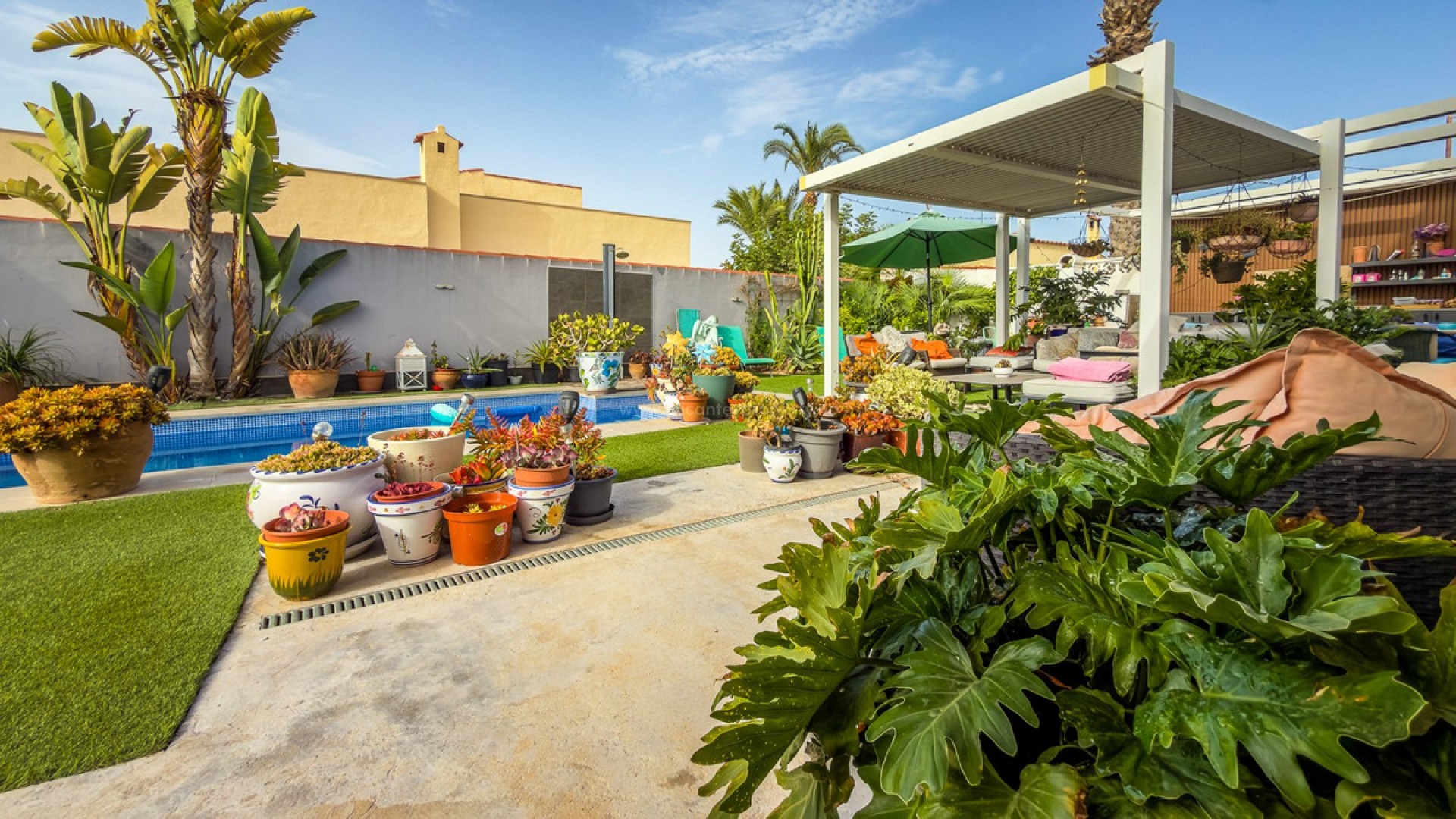 Villa in Torrevieja Centro