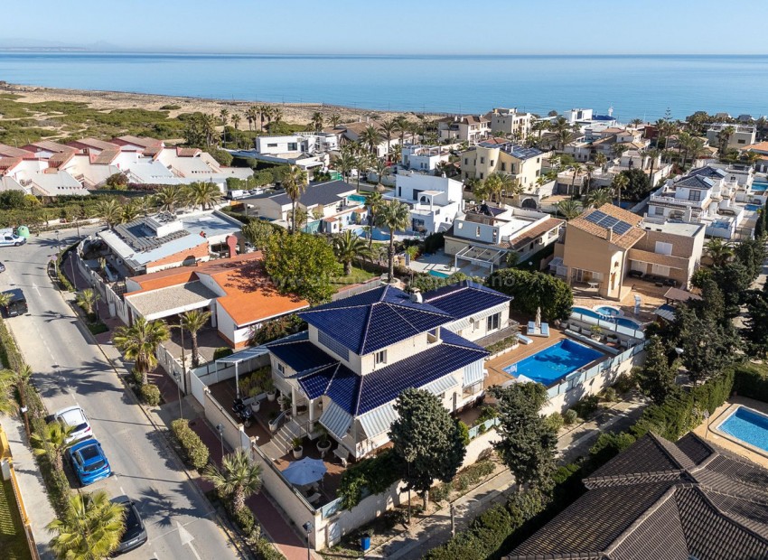 Villa in Torrevieja Centro