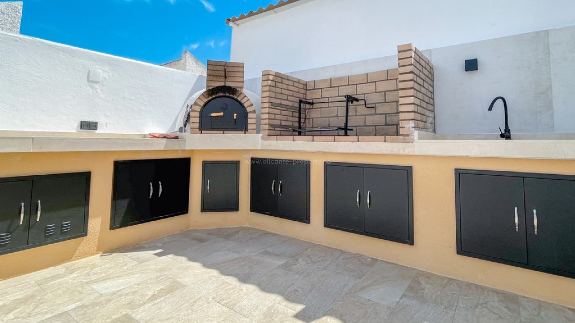 Villa in Torrevieja Centro