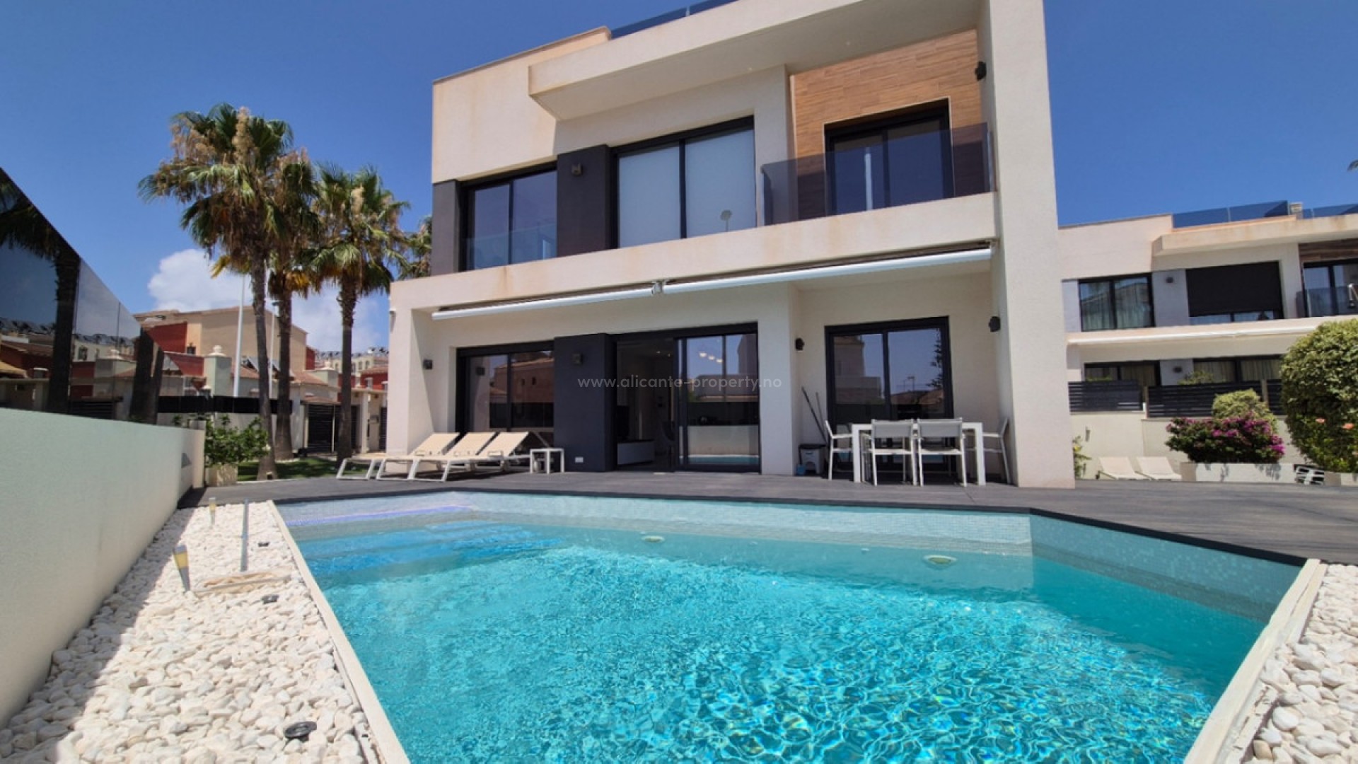 Villa in Torrevieja Centro