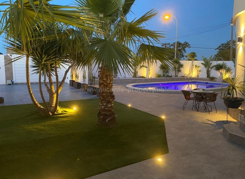 Villa in Torrevieja Centro