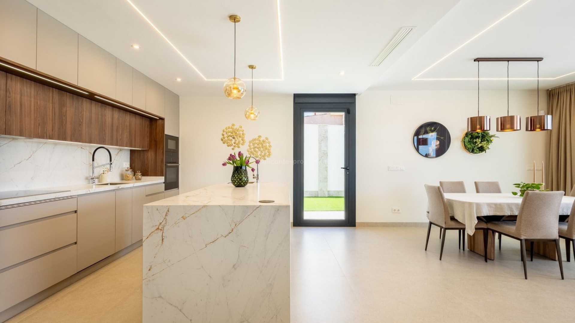 Villa in Torrevieja Centro