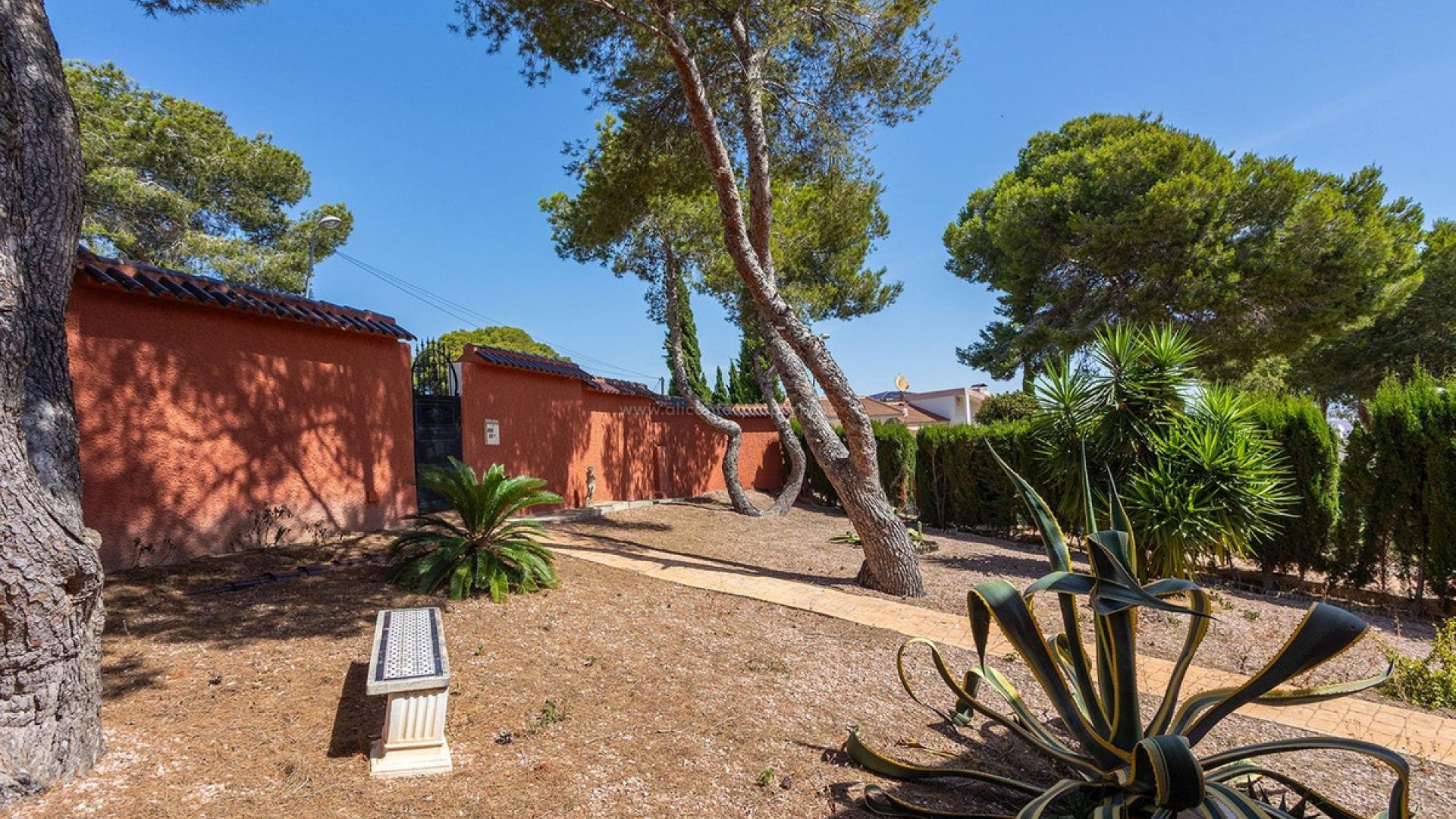 Villa in Torrevieja Centro