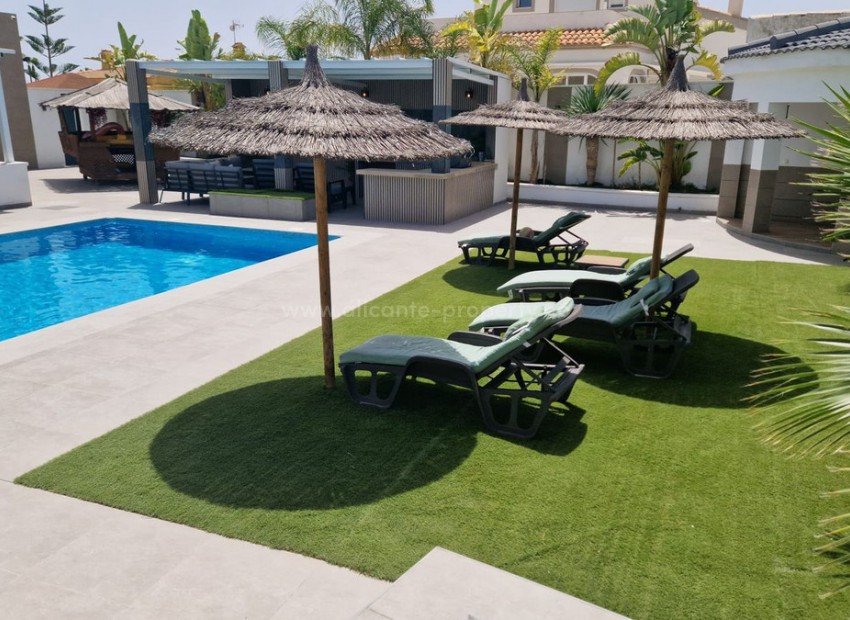 Villa in Torrevieja Centro