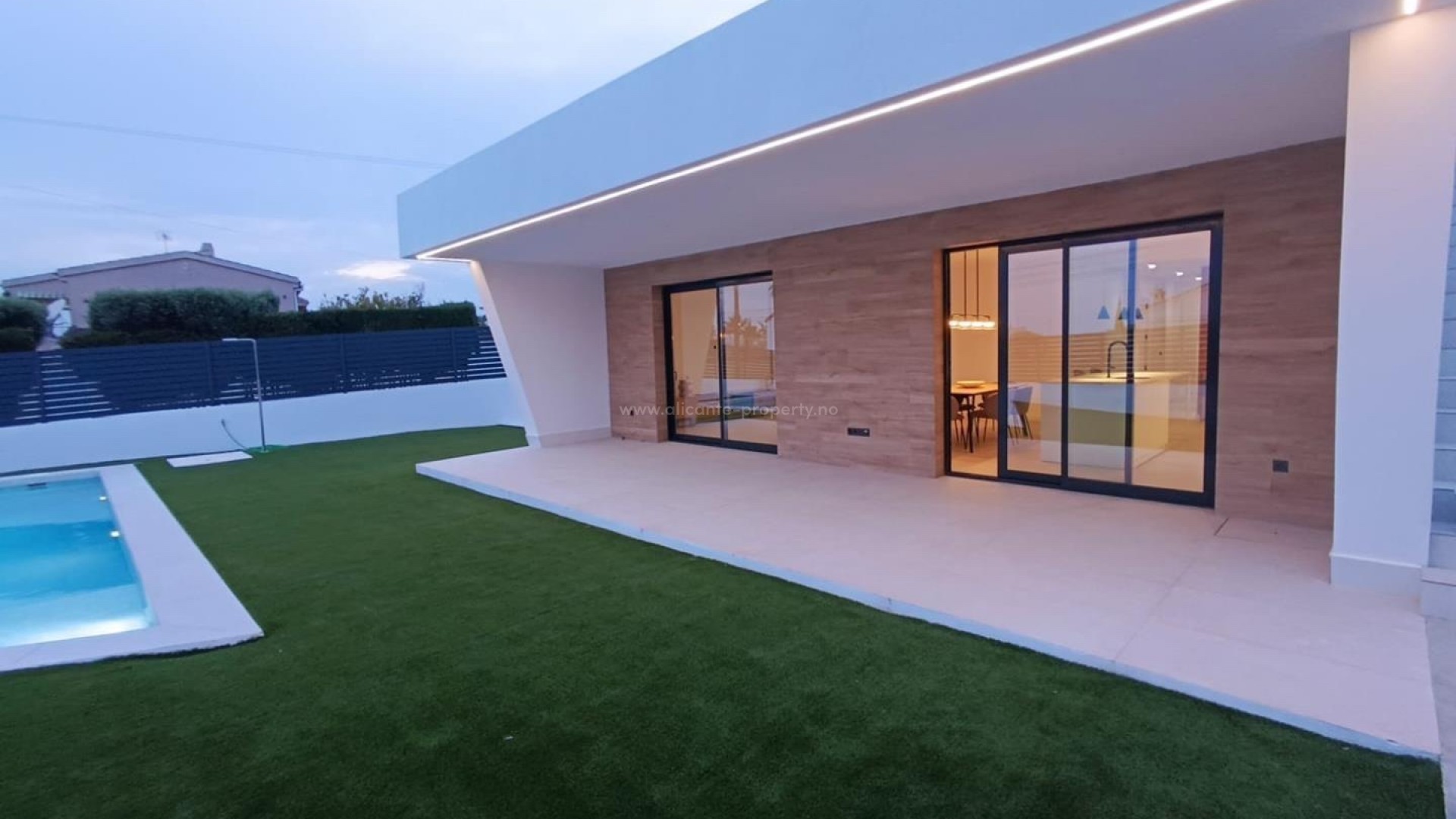 Villa in Town Center