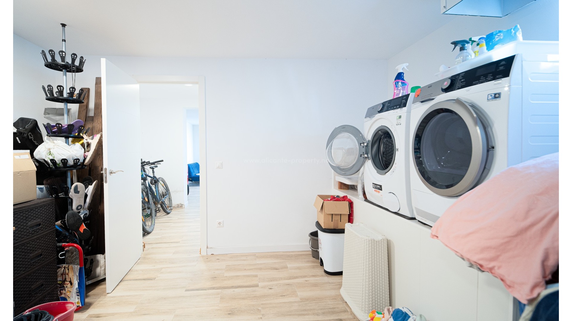 Villa in Town Center