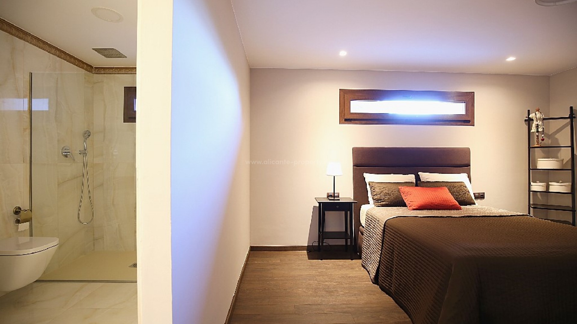 Villa in Town Center