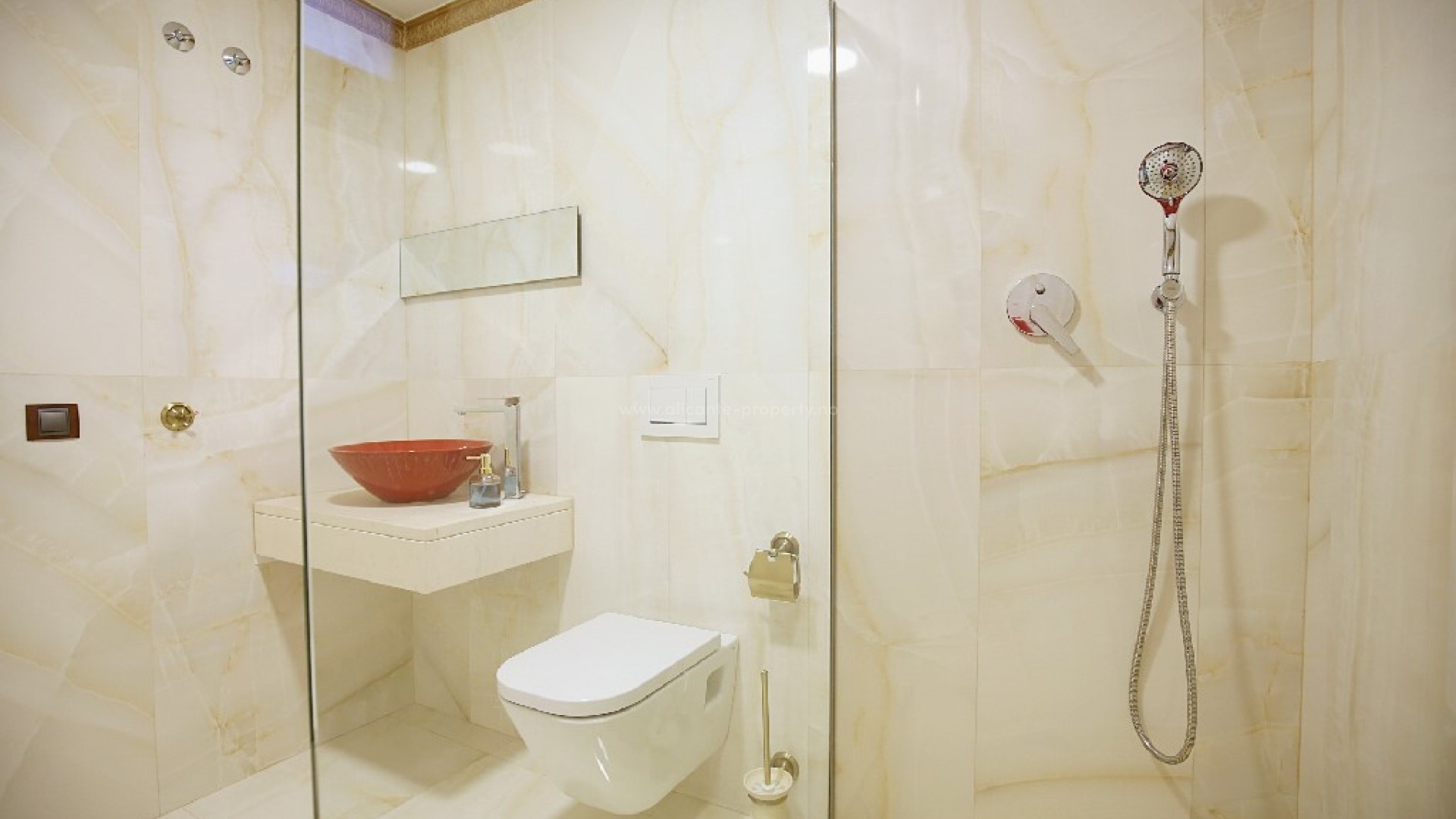 Villa in Town Center