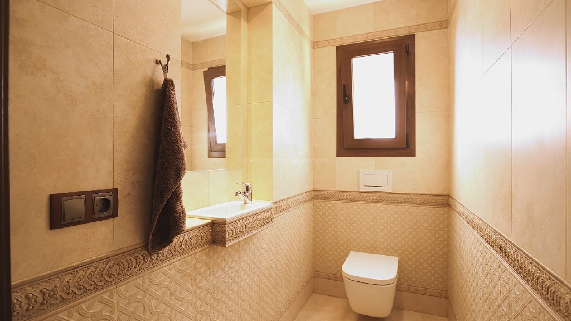 Villa in Town Center