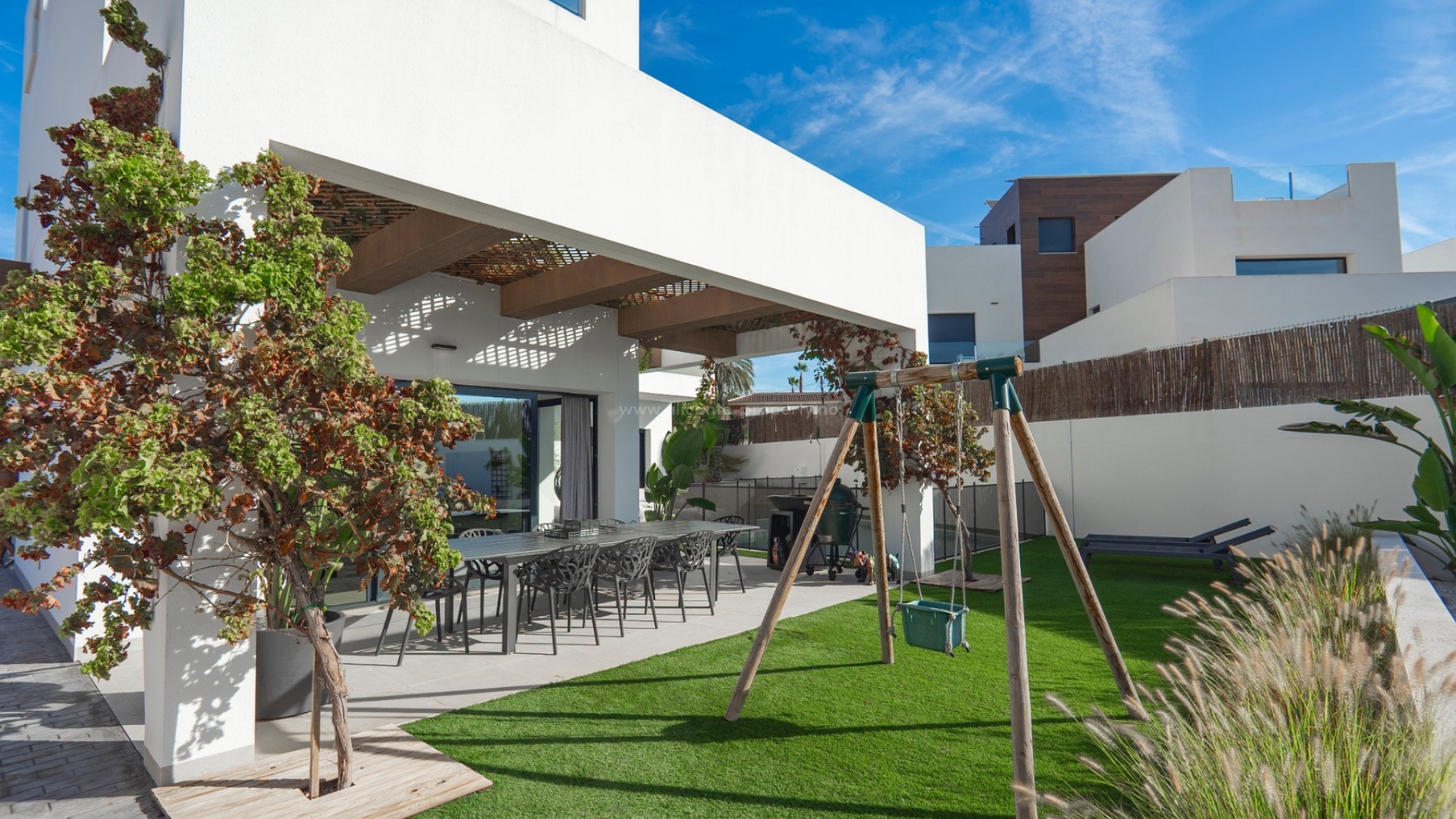 Villa in Town Center