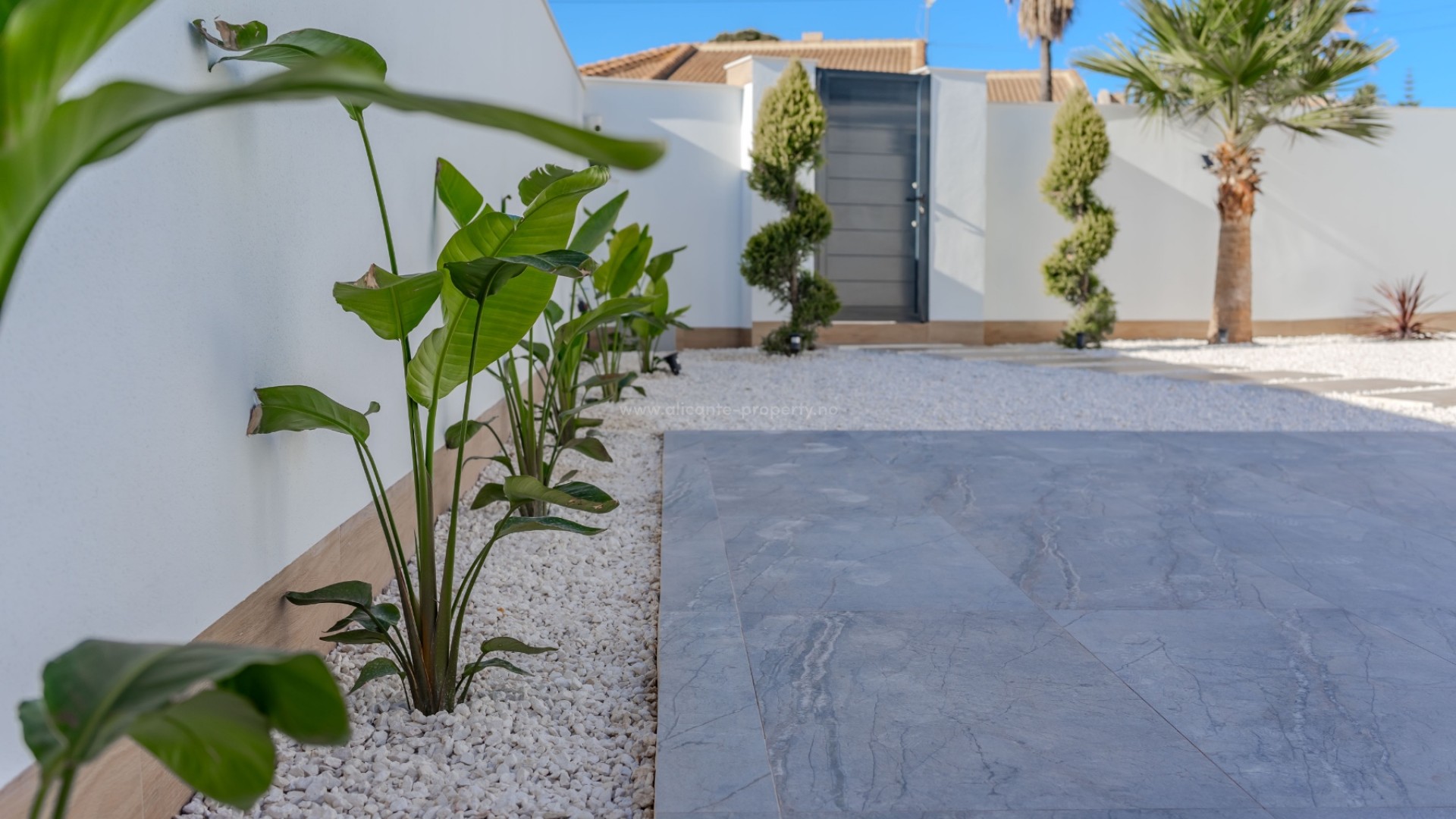 Villa in Town Center