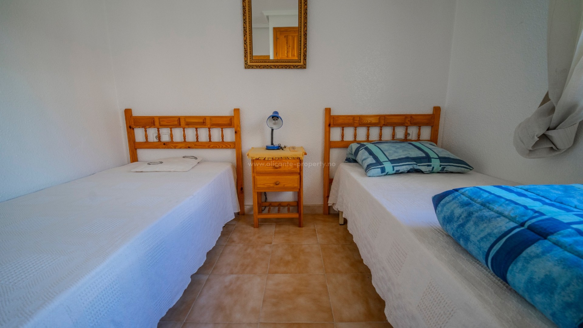 Villa in Town Center