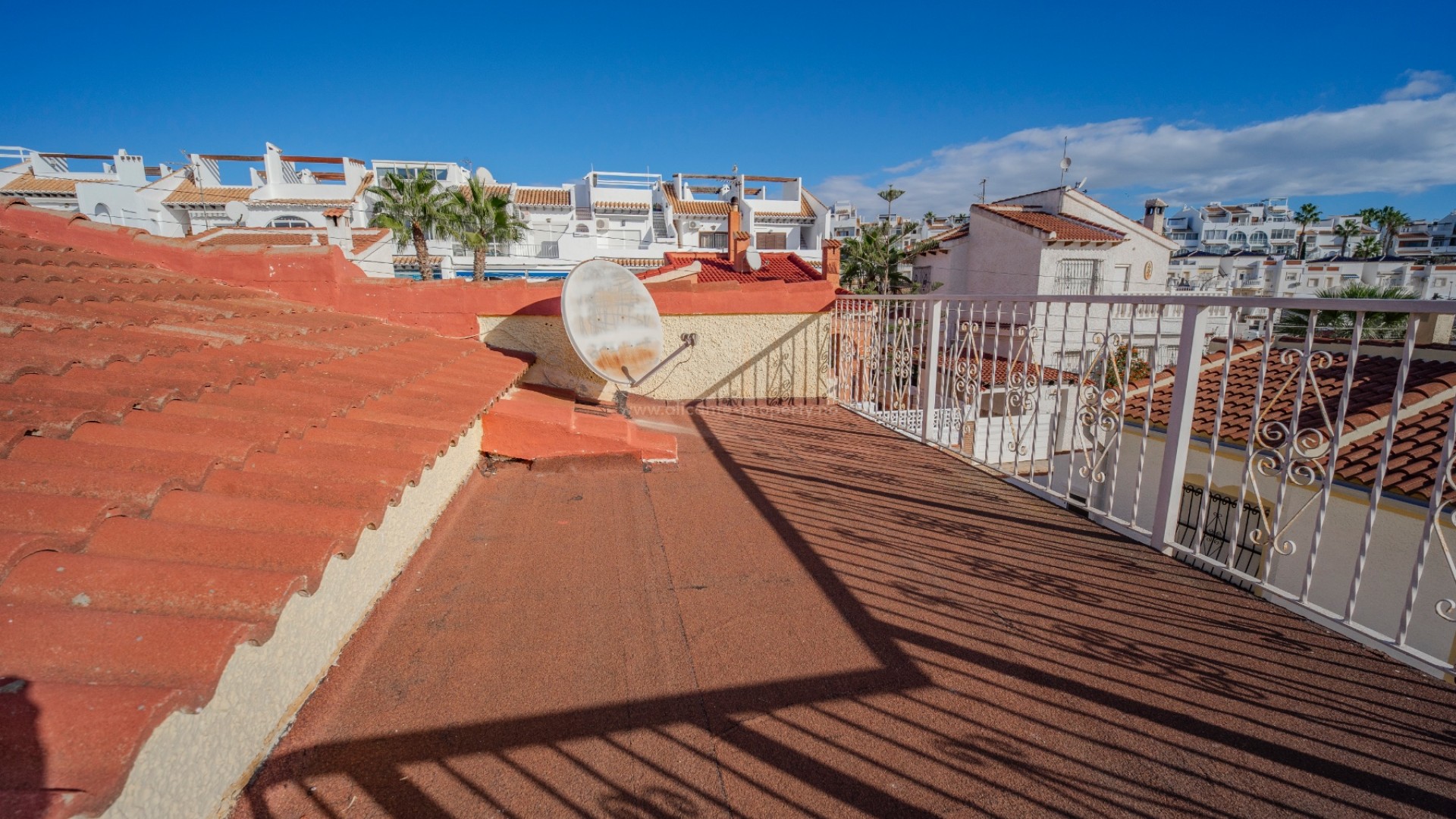 Villa in Town Center