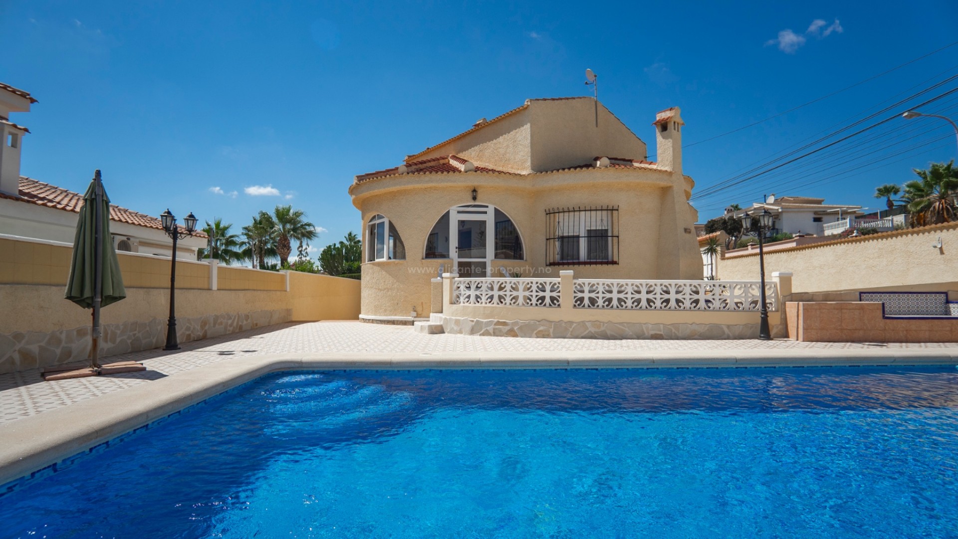 Villa in Town Center