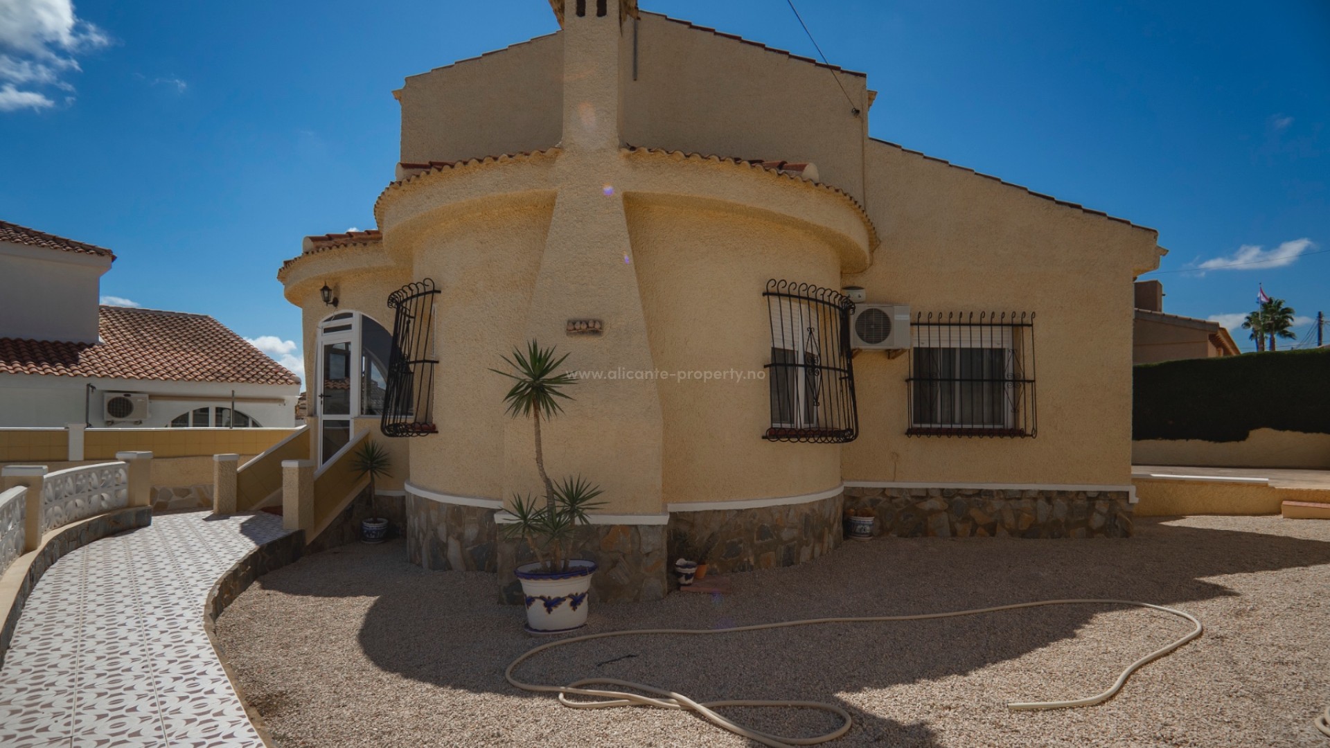 Villa in Town Center