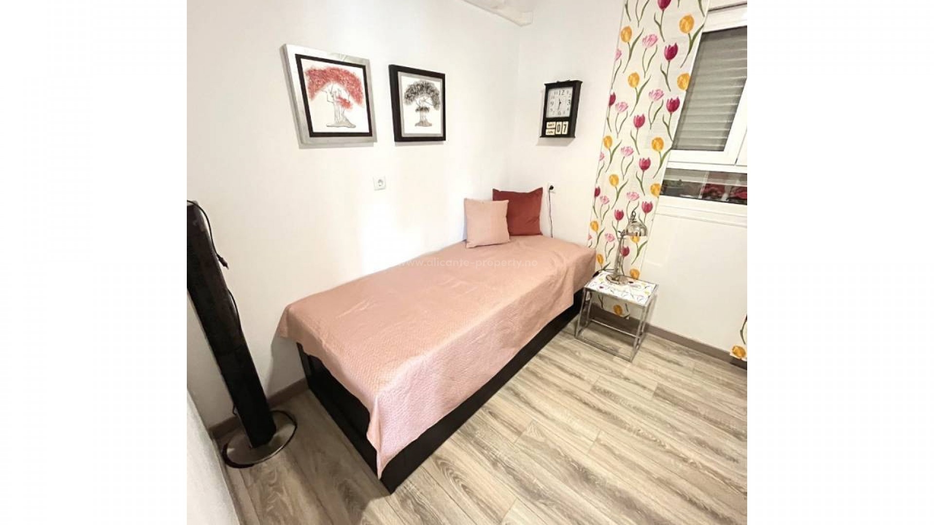 Villa in Town Center