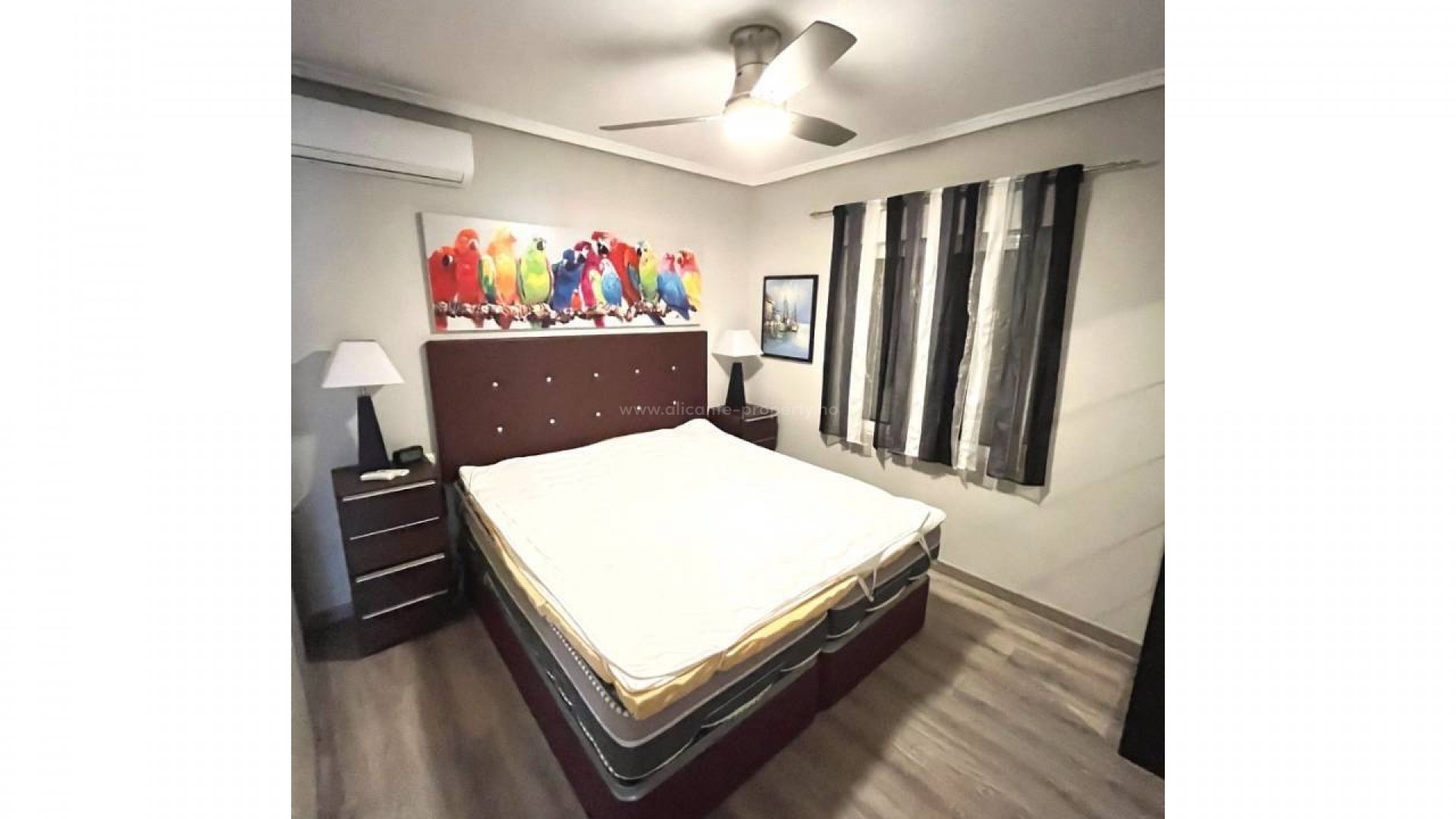 Villa in Town Center