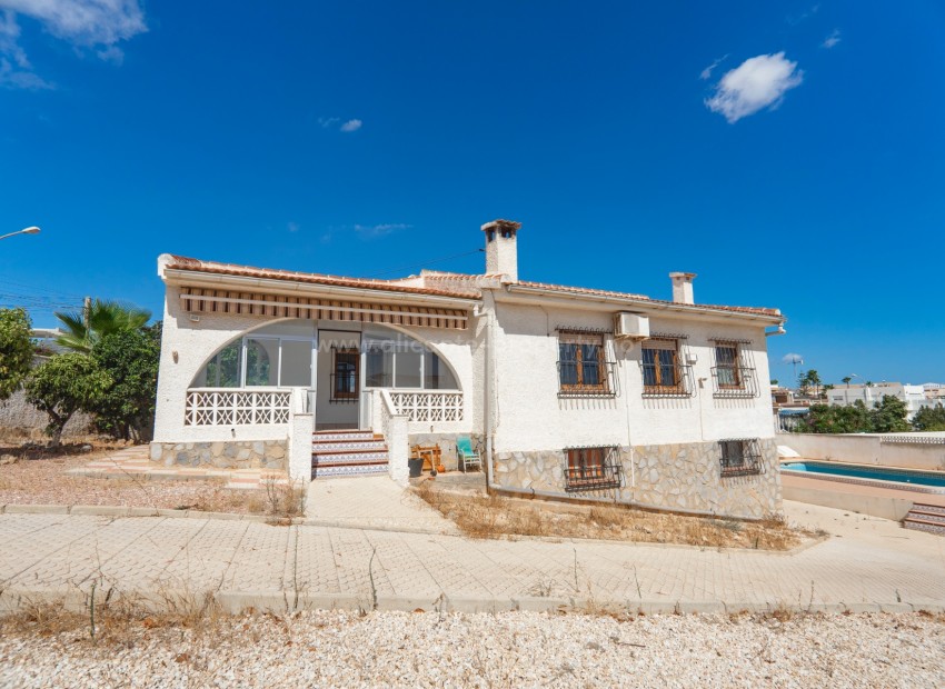 Villa in Town Center