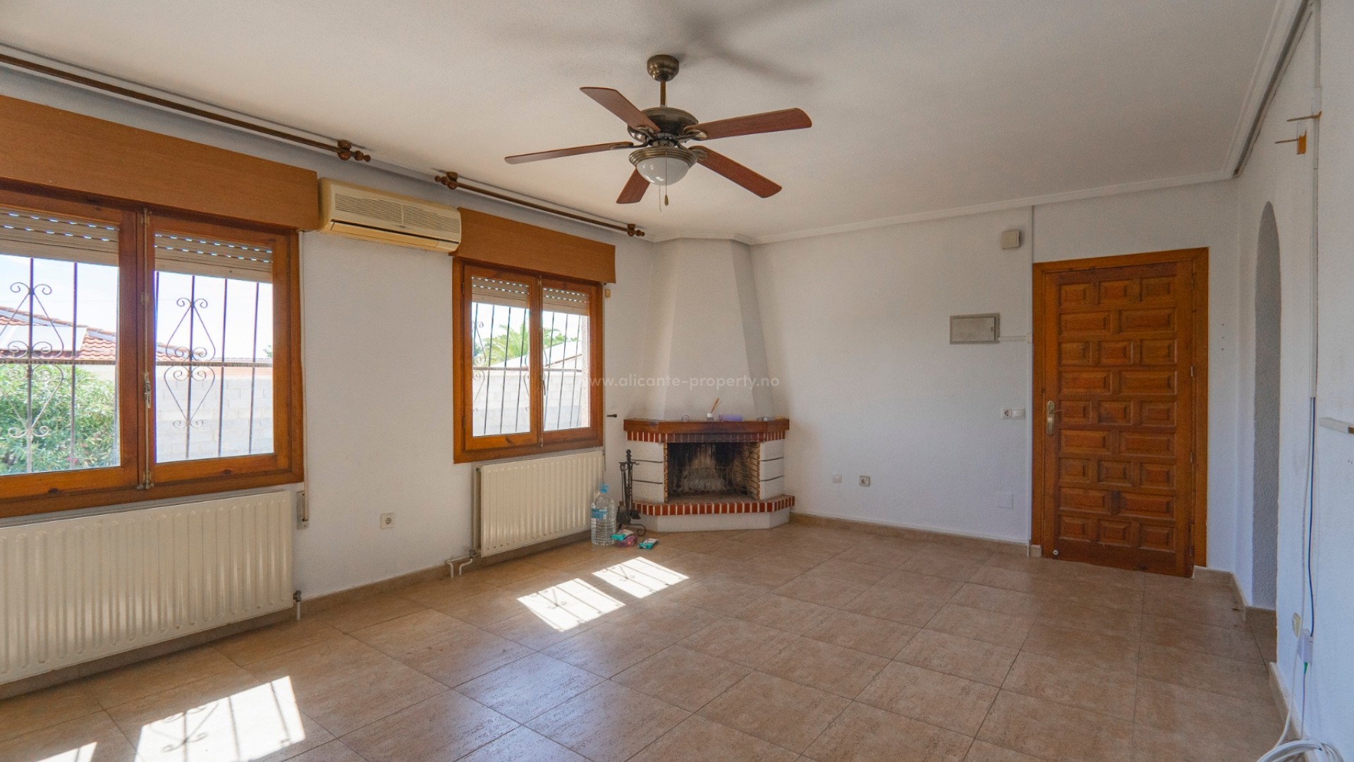 Villa in Town Center