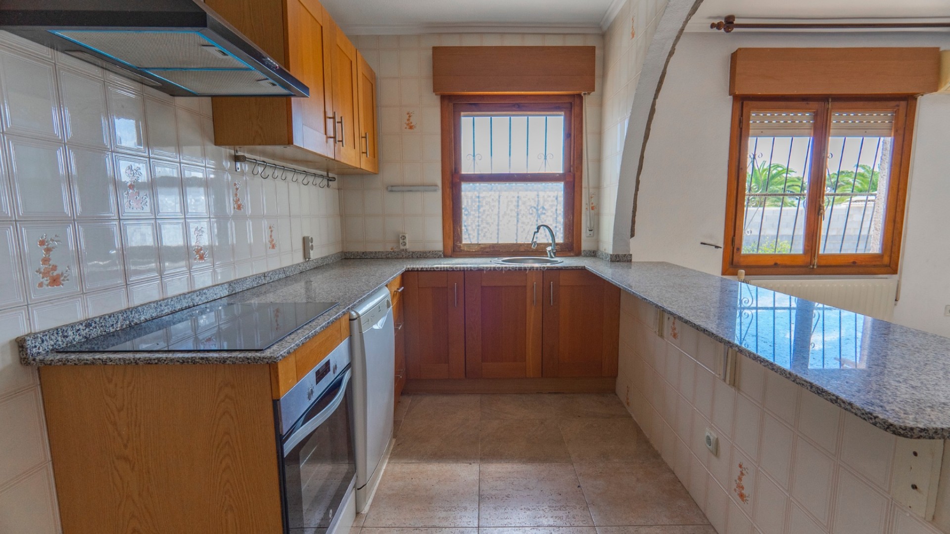 Villa in Town Center