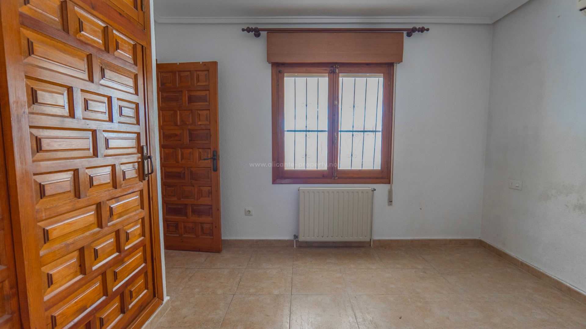 Villa in Town Center